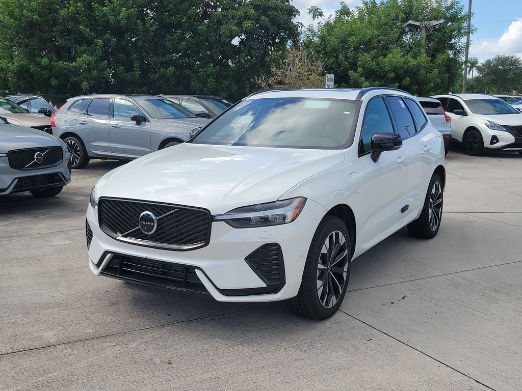 New 2026 Volvo XC60 plug-in hybrid T8 Plus SUV