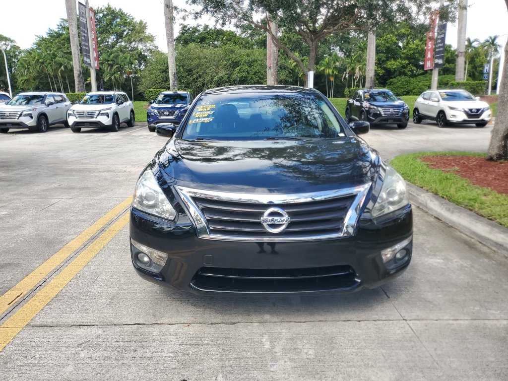 Used 2015 Nissan Altima SV with VIN 1N4AL3AP1FC583488 for sale in Davie, FL