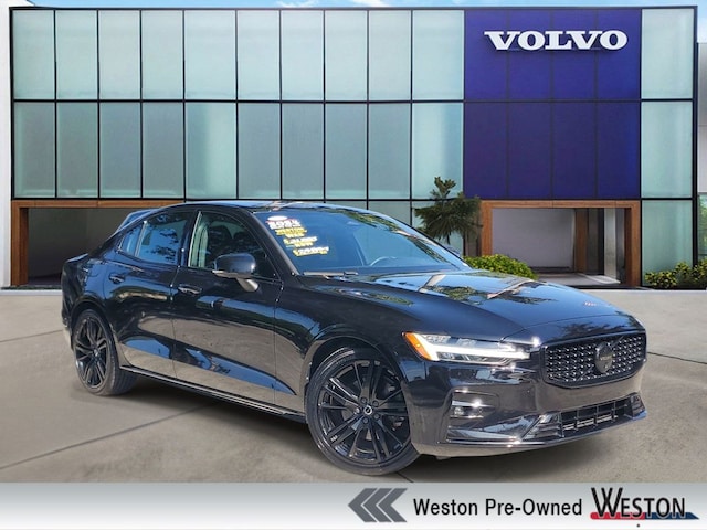 2024 Volvo S60 B5 Plus Black Edition Sedan