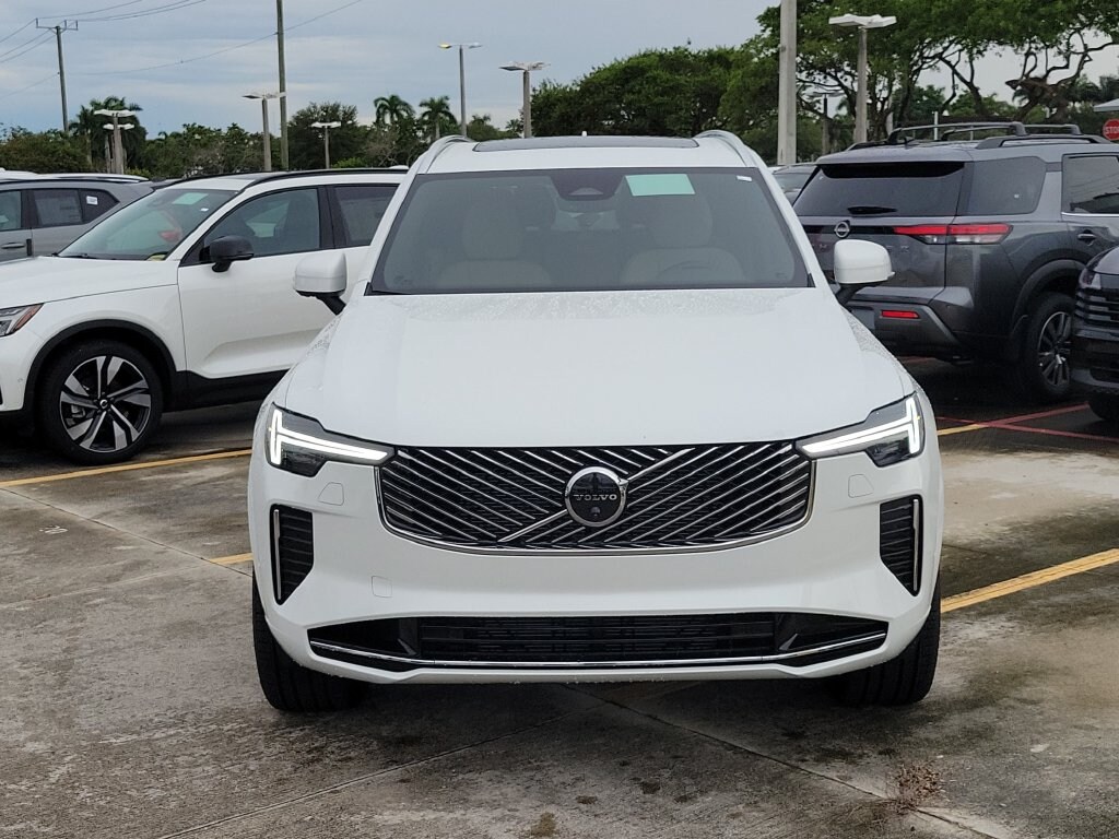 New 2027 Volvo XC90 plug-in hybrid T8 Plus 7-Seater SUV