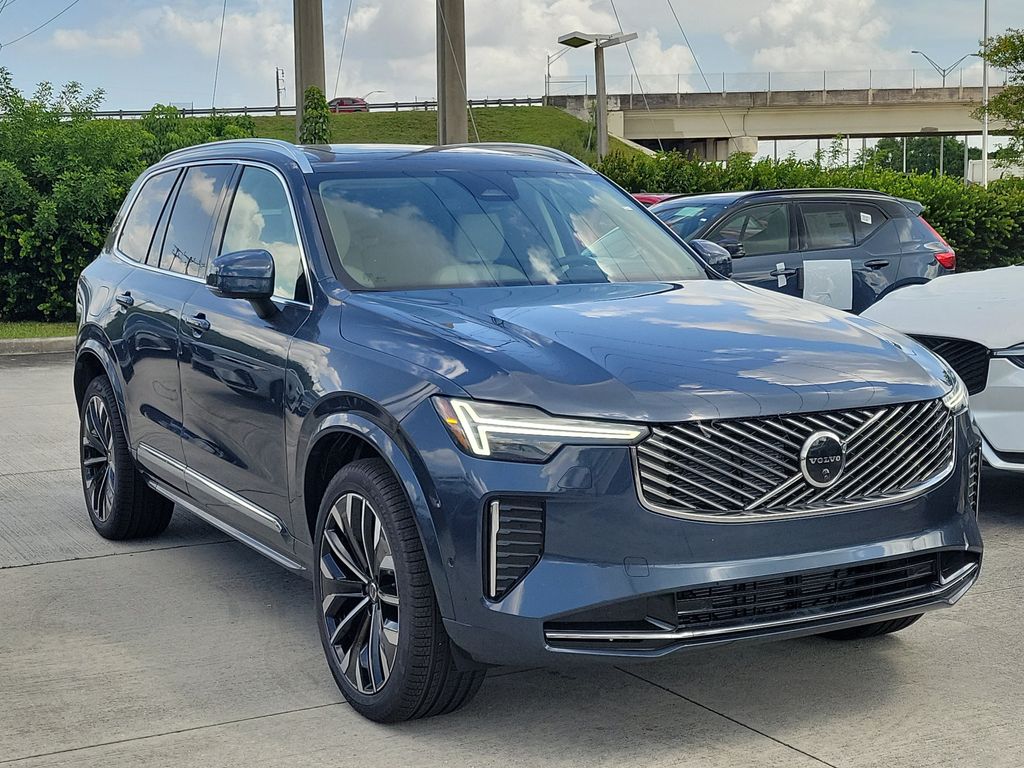 New 2026 Volvo XC90 B6 Ultra 7-Seater SUV