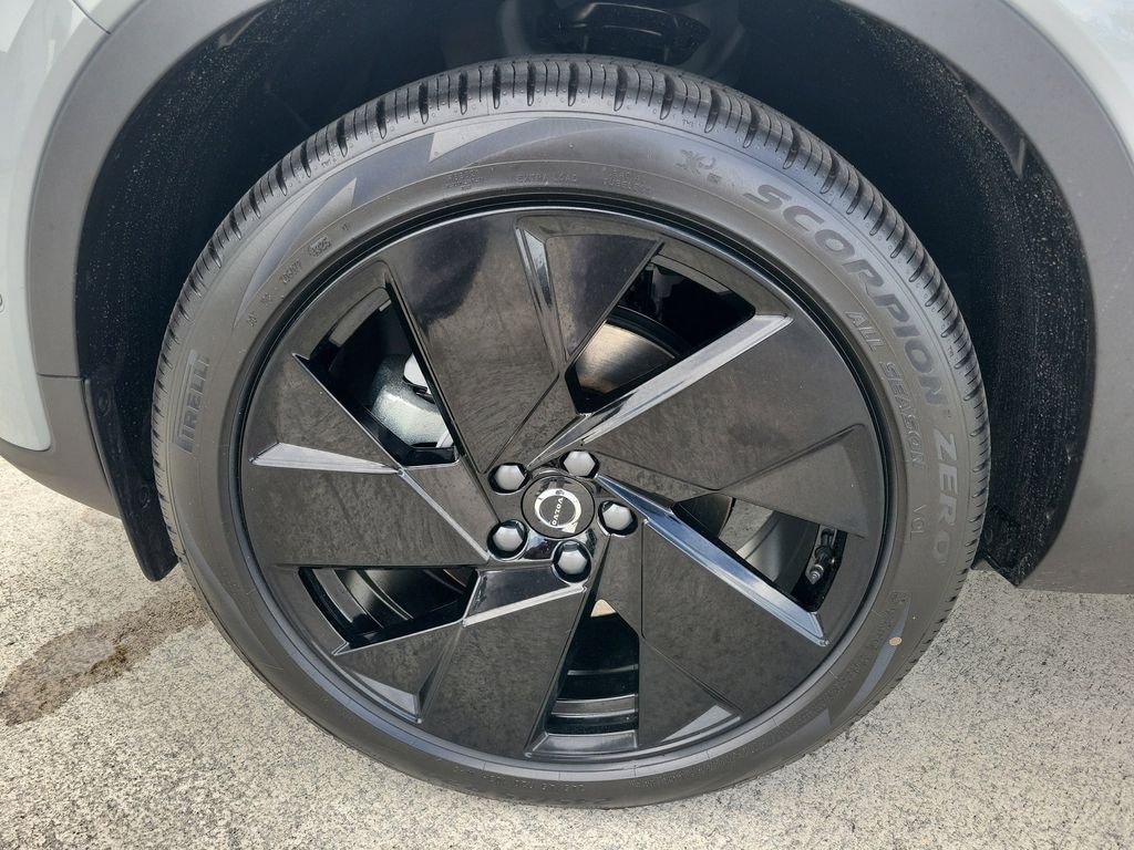 New 2026 Volvo XC40 B5 Ultra Black Edition SUV