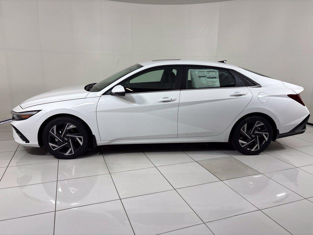 New 2026 Hyundai Elantra Limited Sedan
