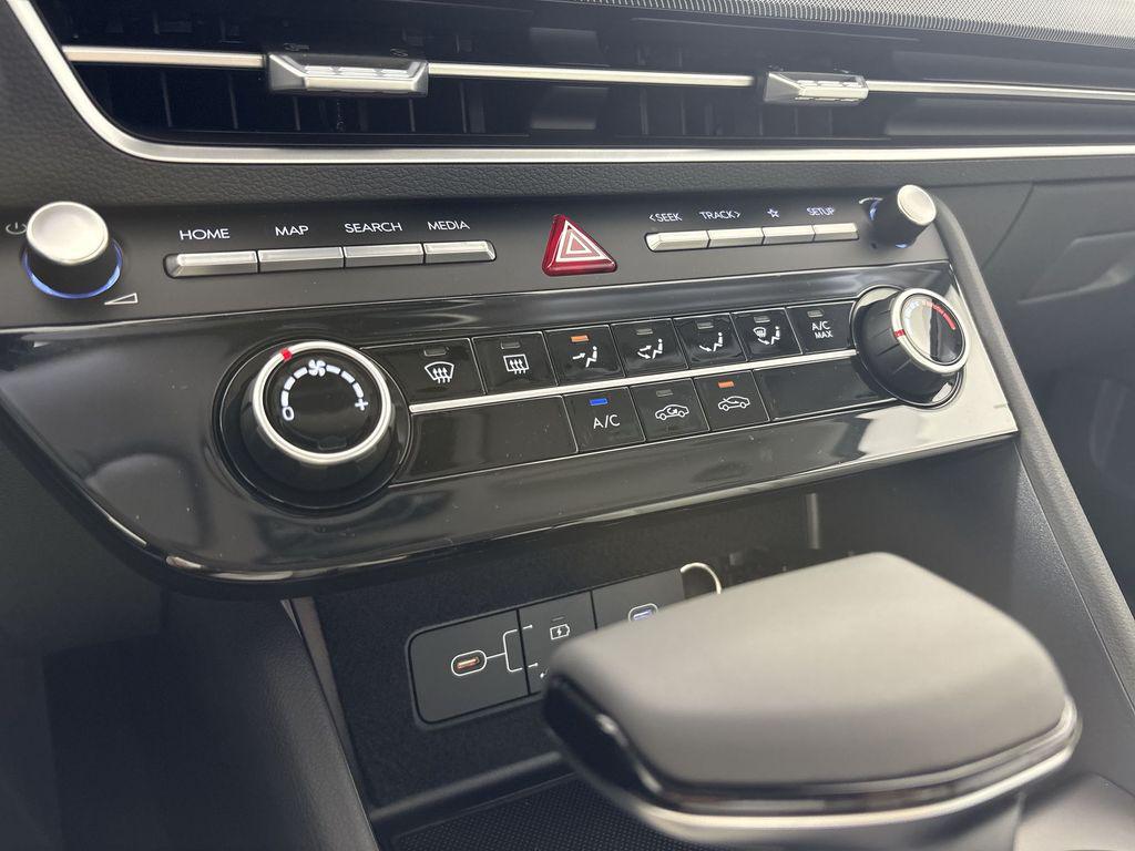2026 Hyundai Sonata SE - Photo 16