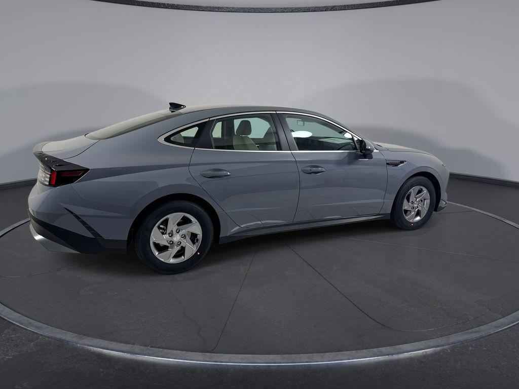2026 Hyundai Sonata SE - Photo 9
