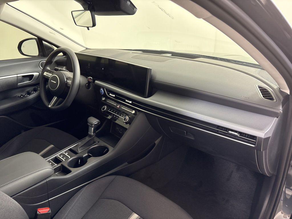 2026 Hyundai Sonata SE - Photo 14