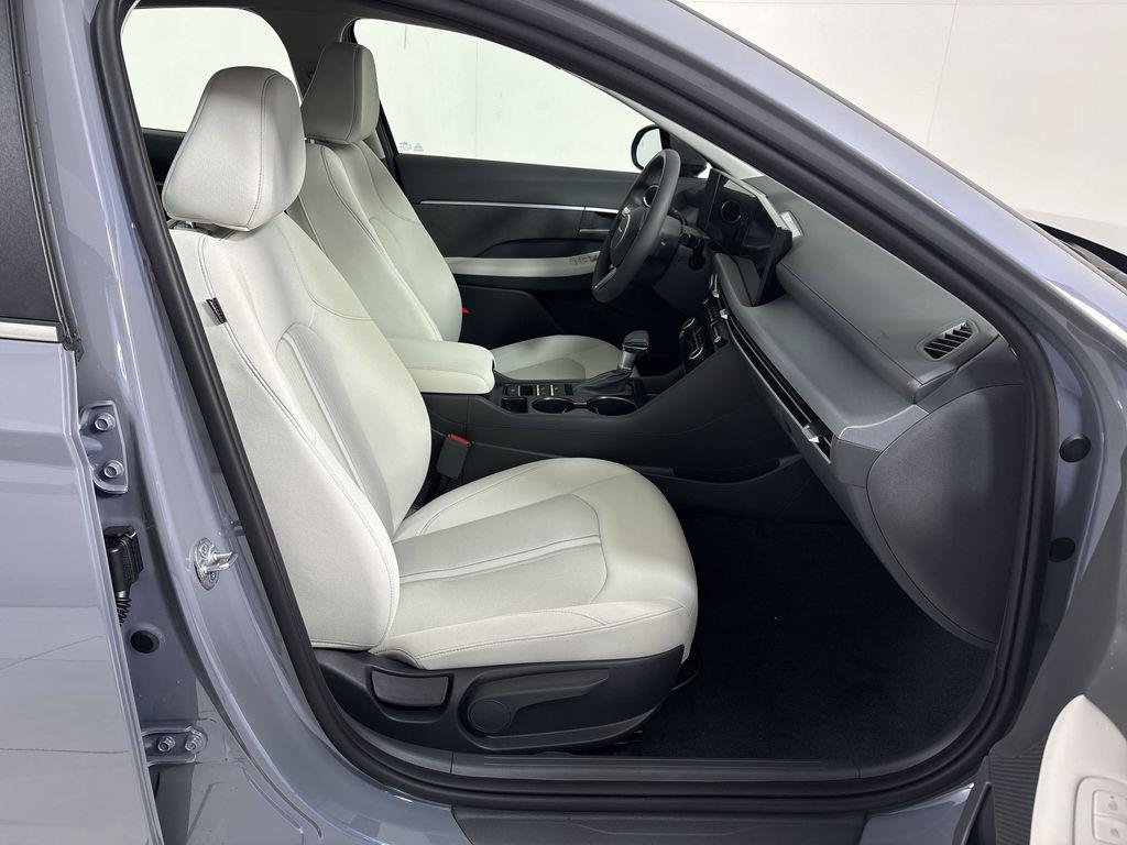 2026 Hyundai Sonata SE - Photo 25