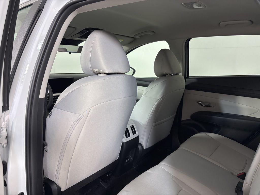 2026 Hyundai Tucson SEL - Photo 14