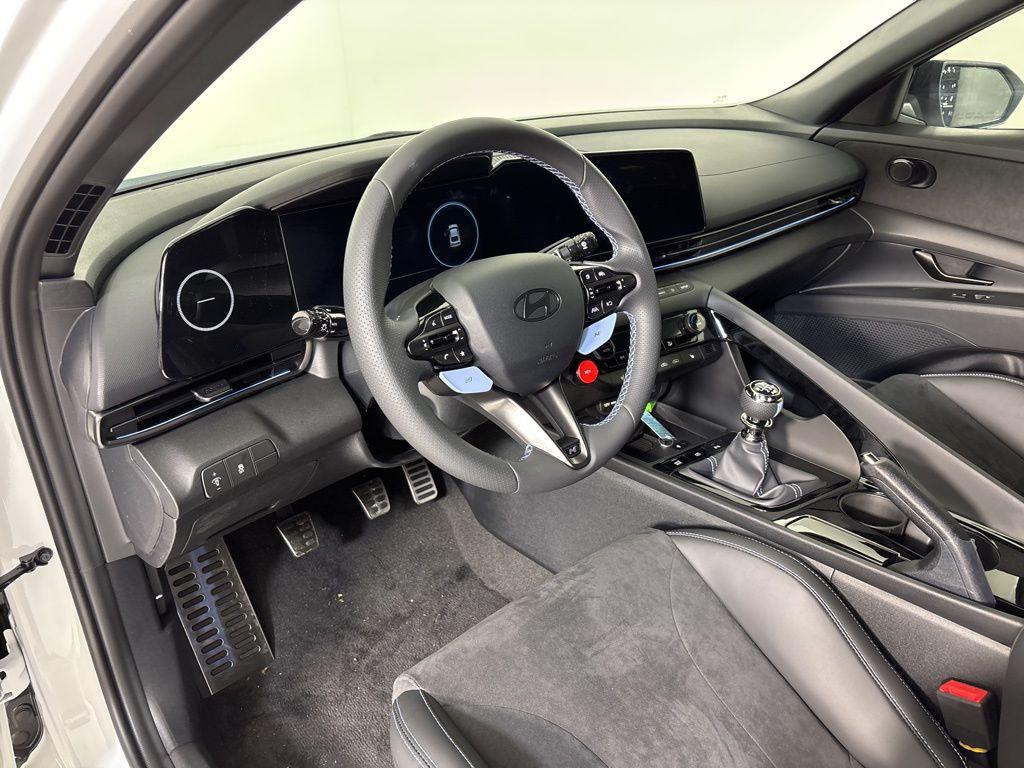 2026 Hyundai Elantra N - Photo 15
