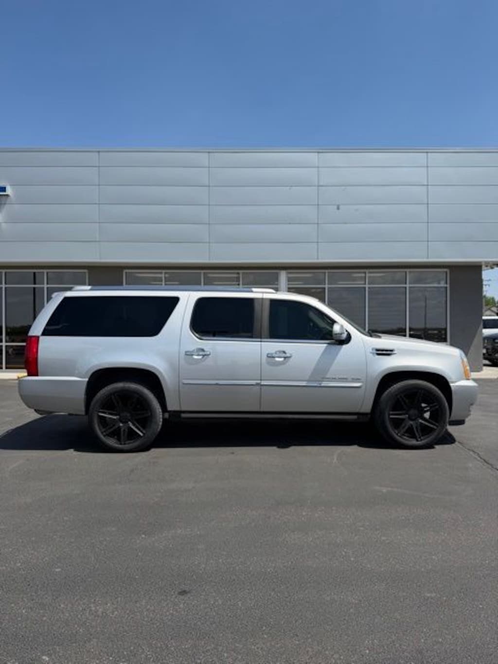 Used 2010 Cadillac Escalade ESV Premium SUV