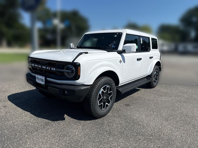 2026 Ford Bronco Outer Banks Sport Utility