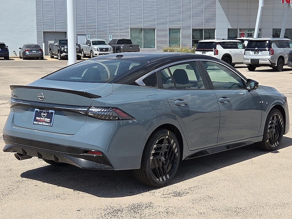 New 2027 Nissan Sentra SR Sedan