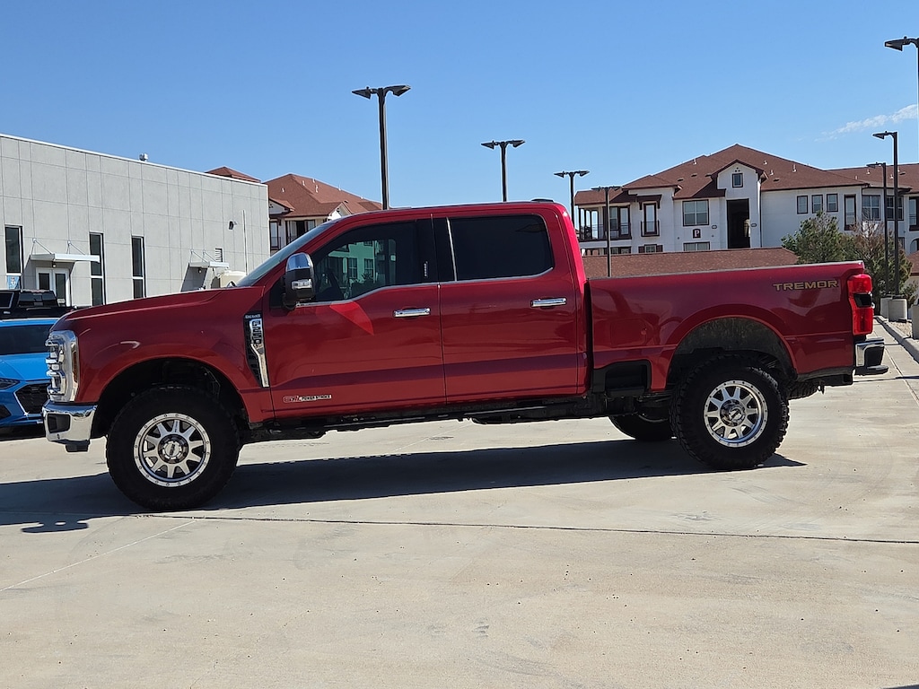 Used 2024 Ford F-250 King Ranch 4x4 Crew Cab 8 ft. box 176 in. WB SRW Sedan