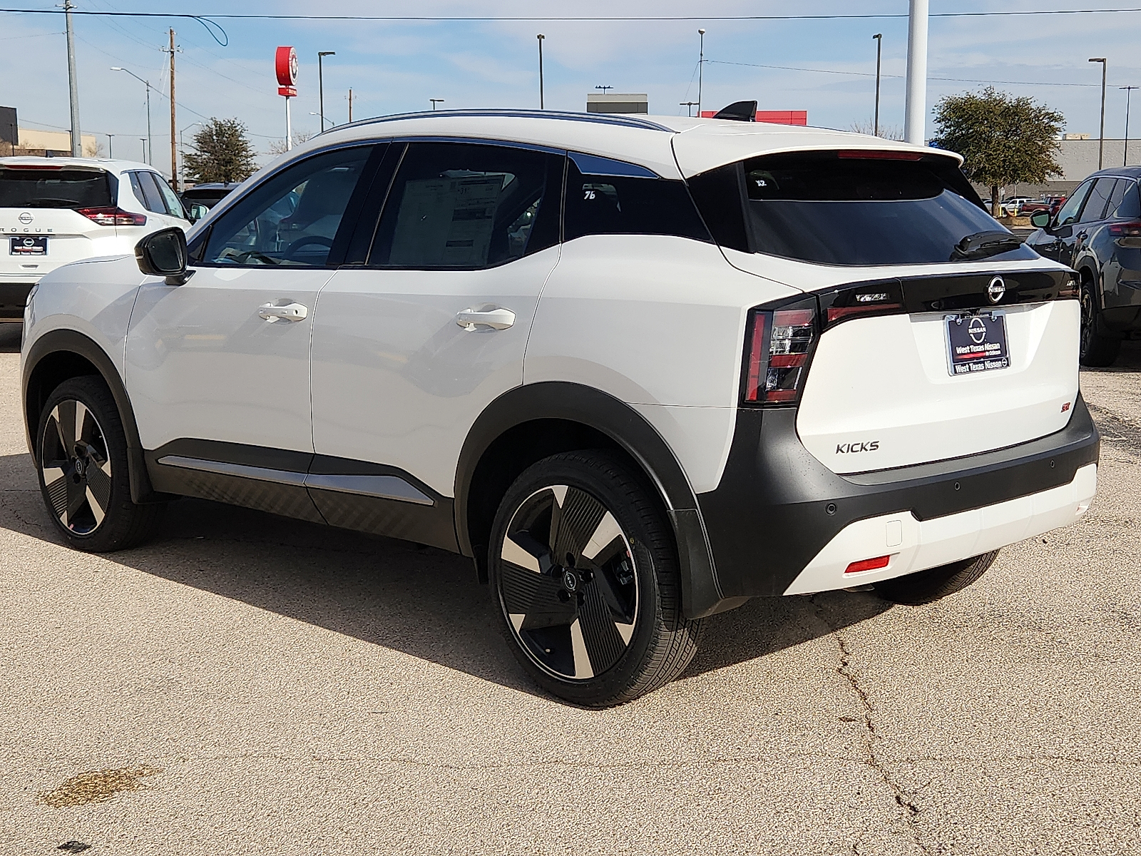New 2026 Nissan Kicks SR Front-Wheel Drive