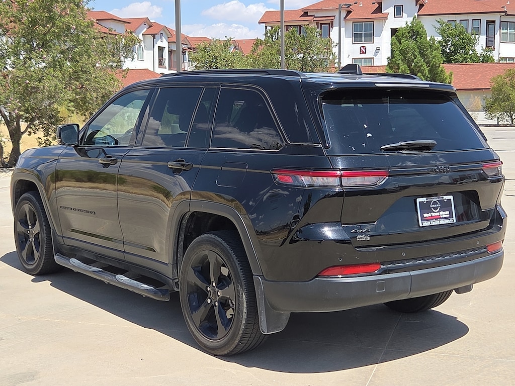 Used 2023 Jeep Grand Cherokee Altitude 4x4