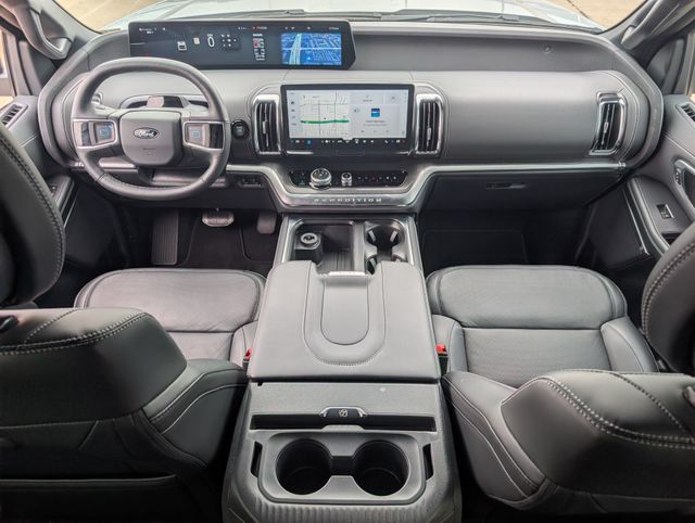 2026 Ford Expedition Platinum - Photo 8