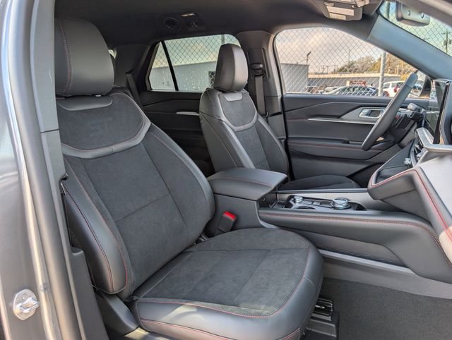2026 Ford Explorer ST - Photo 23