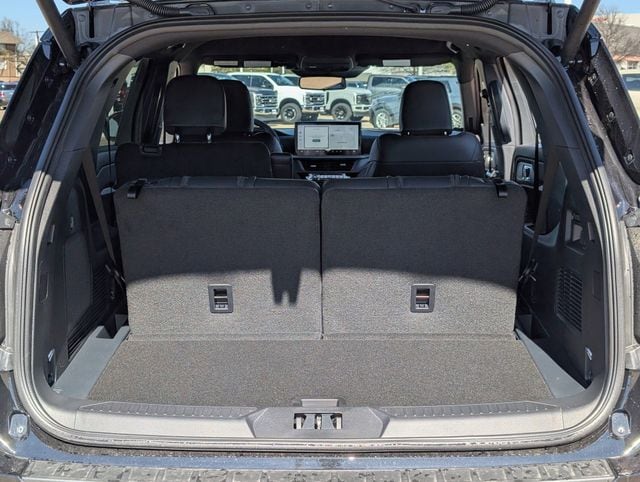 2026 Ford Explorer ST - Photo 25
