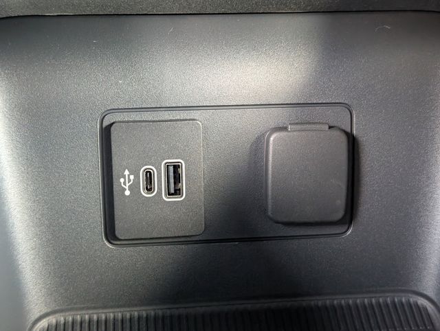 2026 Ford Explorer ST - Photo 16