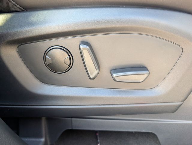 2026 Ford Explorer ST - Photo 24