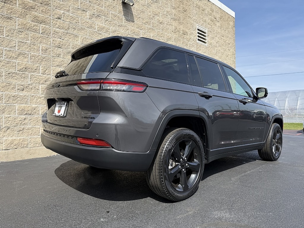 Used 2024 Jeep Grand Cherokee Limited 4x4 Limited SUV