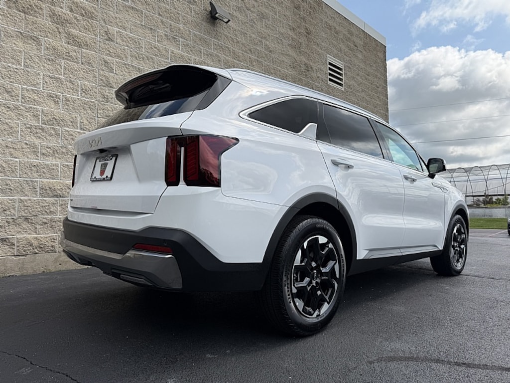 Used 2025 Kia Sorento S S SUV