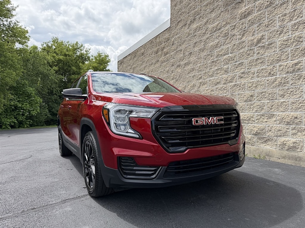 Used 2023 GMC Terrain SLE SLE SUV