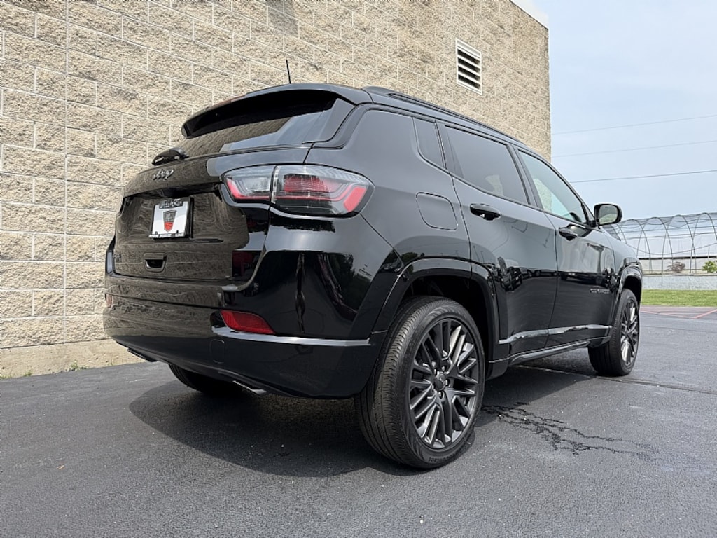 Used 2023 Jeep Compass High Altitude 4x4 High Altitude SUV