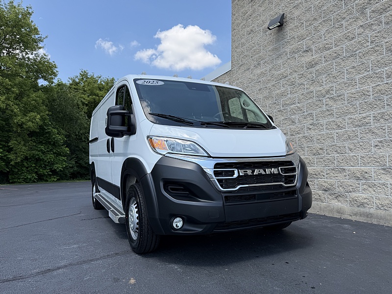  Ram 2500 Promaster Cargo Low Roof