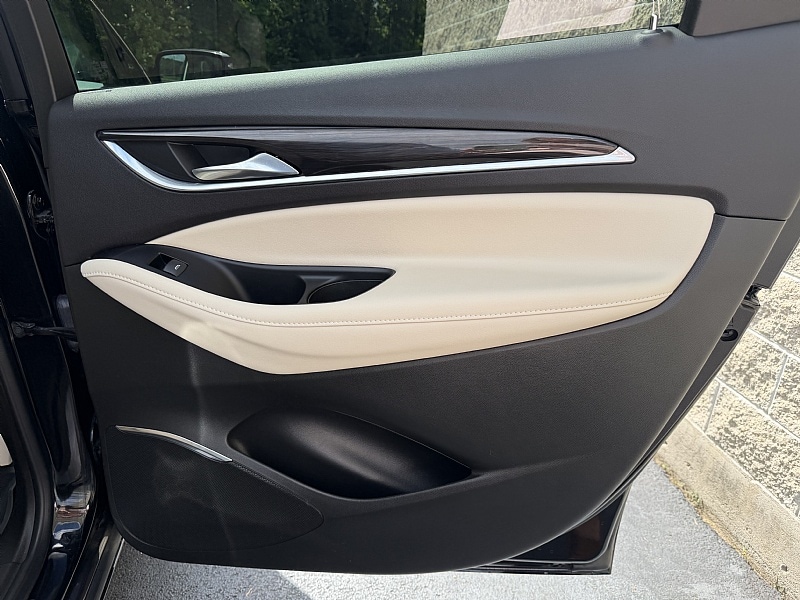 2024 Buick Enclave Essence - Photo 31