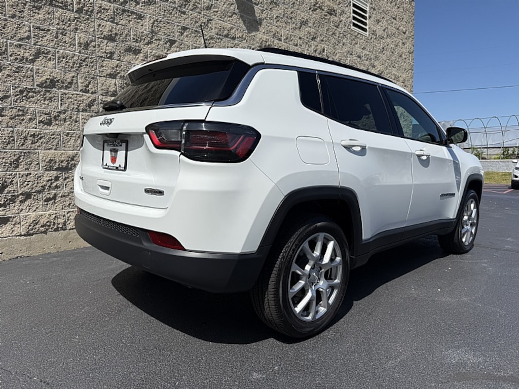 Used 2023 Jeep Compass Latitude Lux 4x4 Latitude Lux SUV
