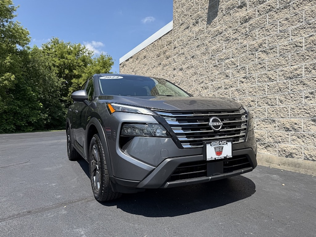 Used 2024 Nissan Rogue SV SUV