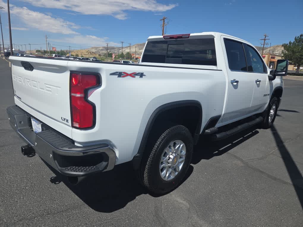2026 Chevrolet Silverado 3500 HD LTZ - Photo 9
