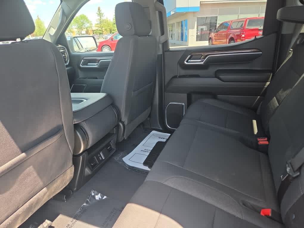 2025 Chevrolet Silverado 1500 LT - Photo 14