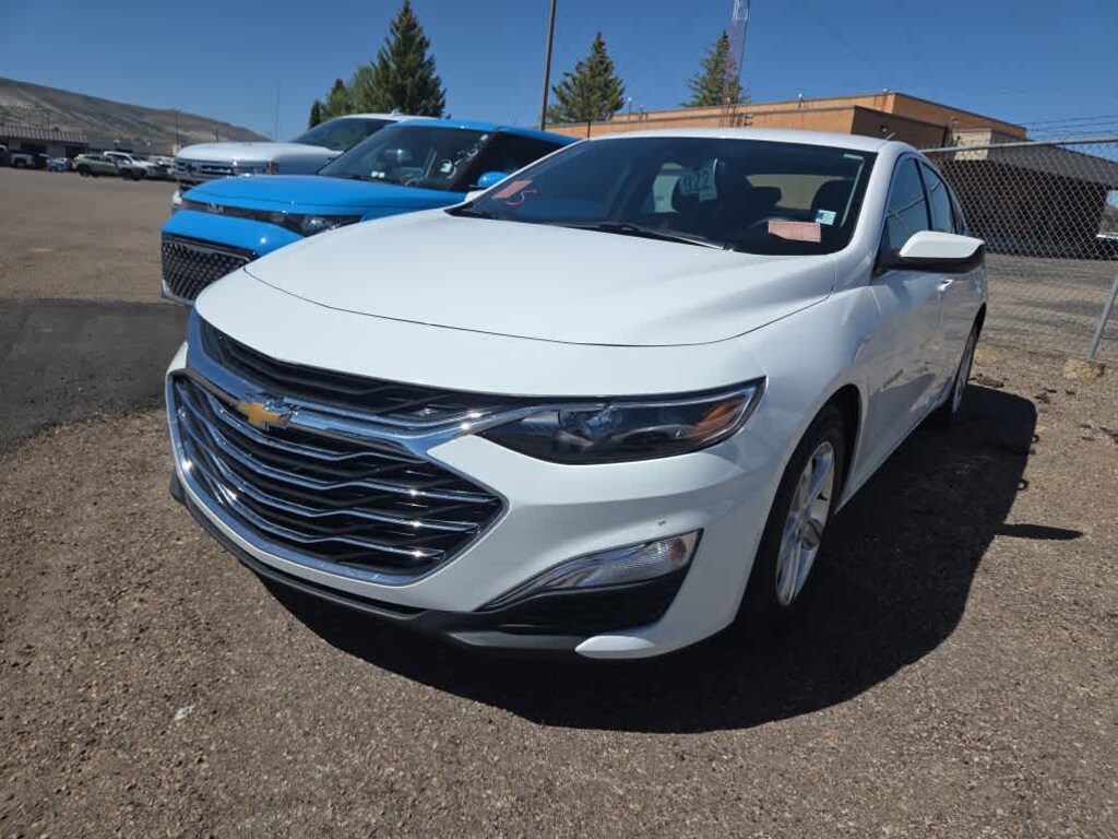 Used 2025 Chevrolet Malibu LS Car
