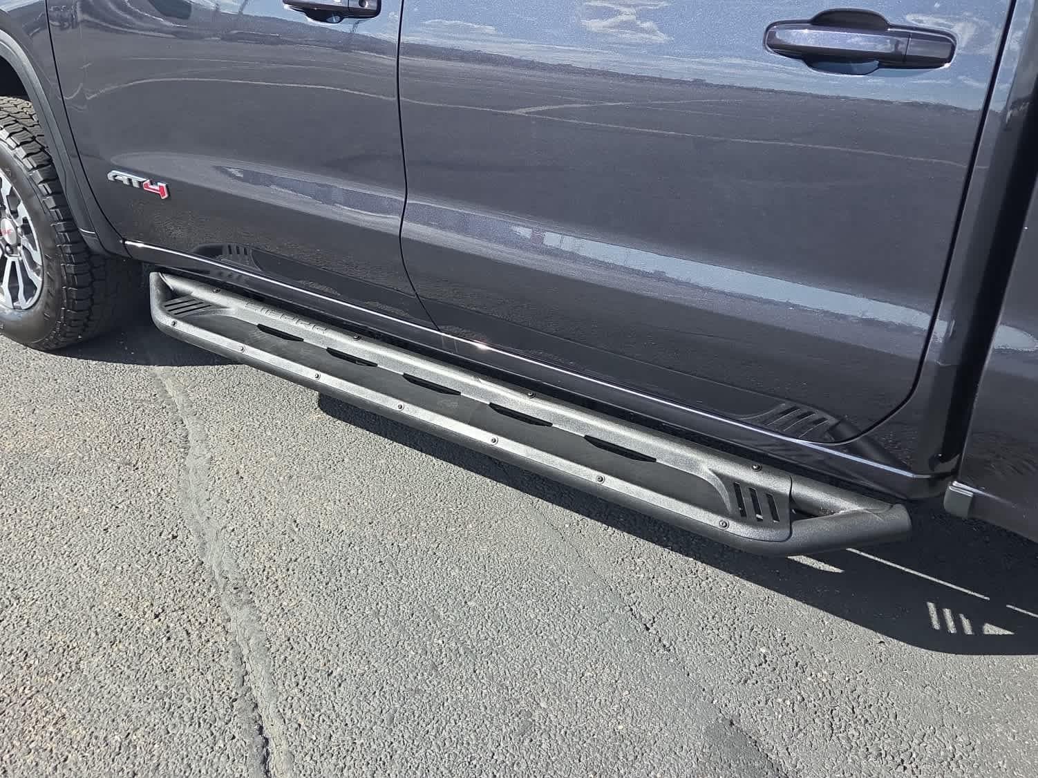 2023 GMC Sierra 1500 AT4 - Photo 6