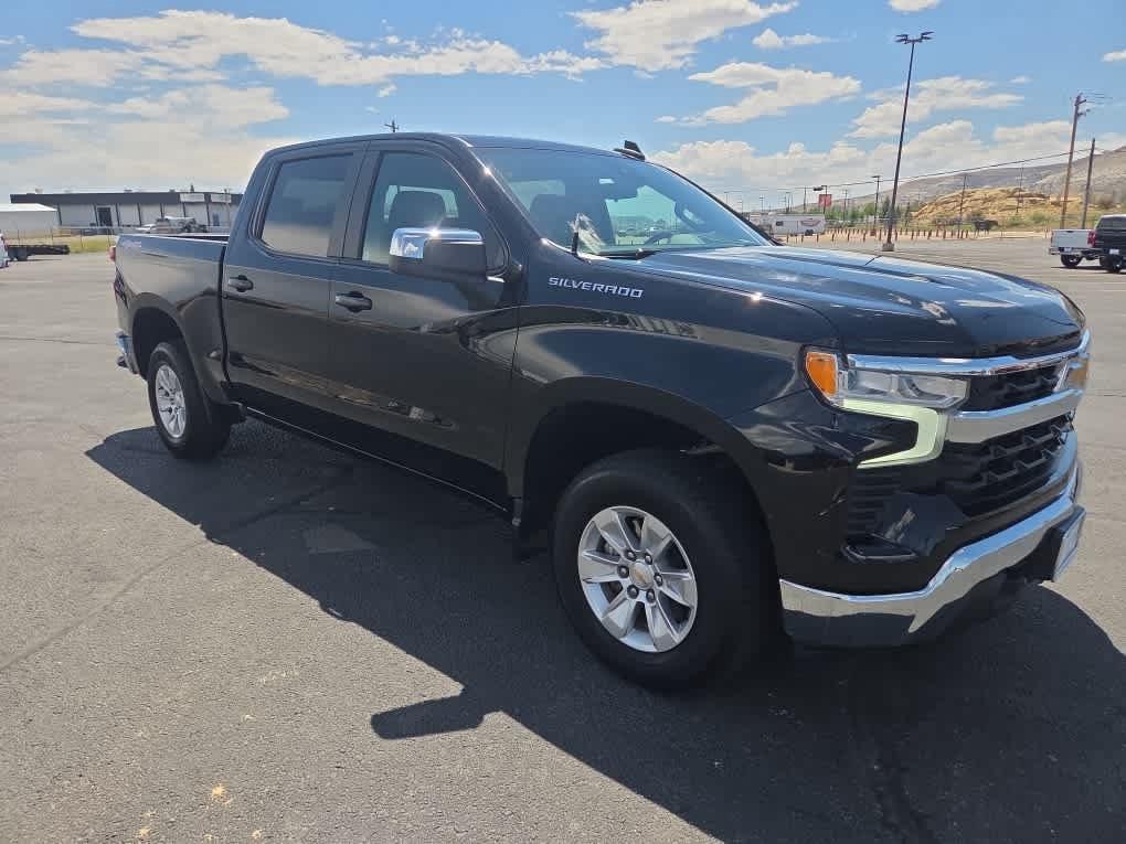 2025 Chevrolet Silverado 1500 LT - Photo 10