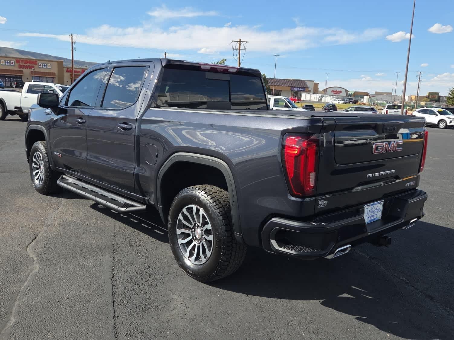 2023 GMC Sierra 1500 AT4 - Photo 7