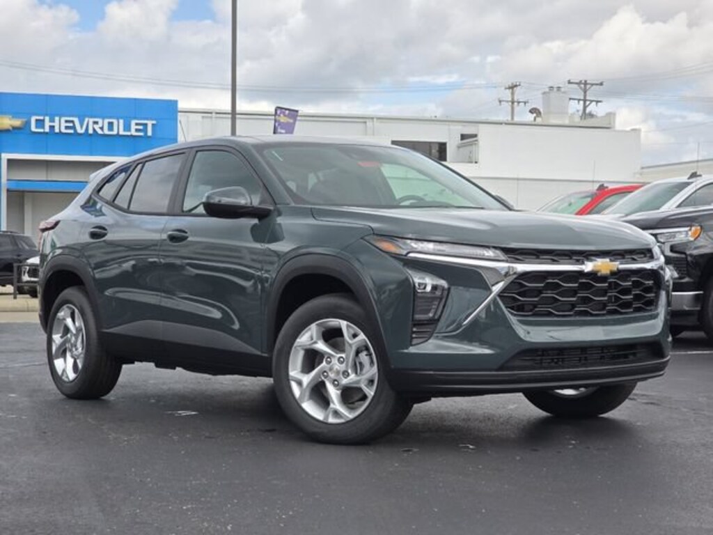 New 2026 Chevrolet Trax LS SUV