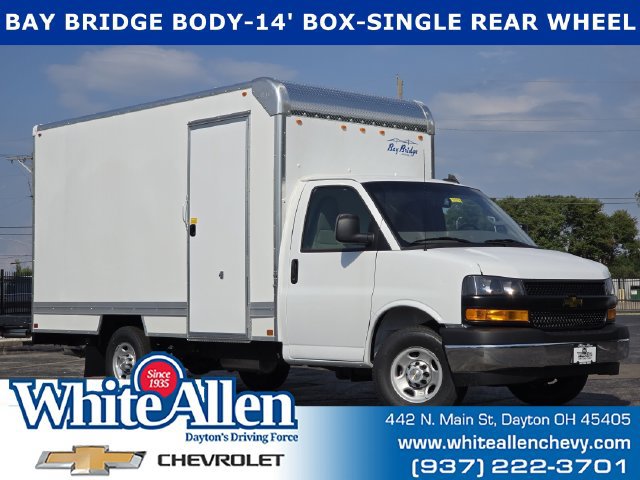 2025 Chevrolet Express Cutaway Base