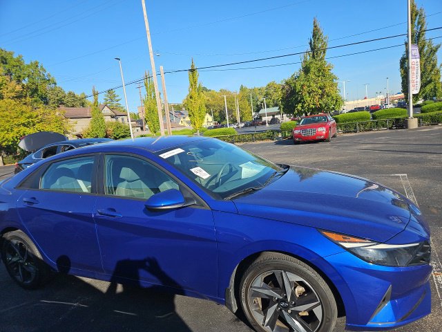 Used 2023 Hyundai Elantra SEL Sedan