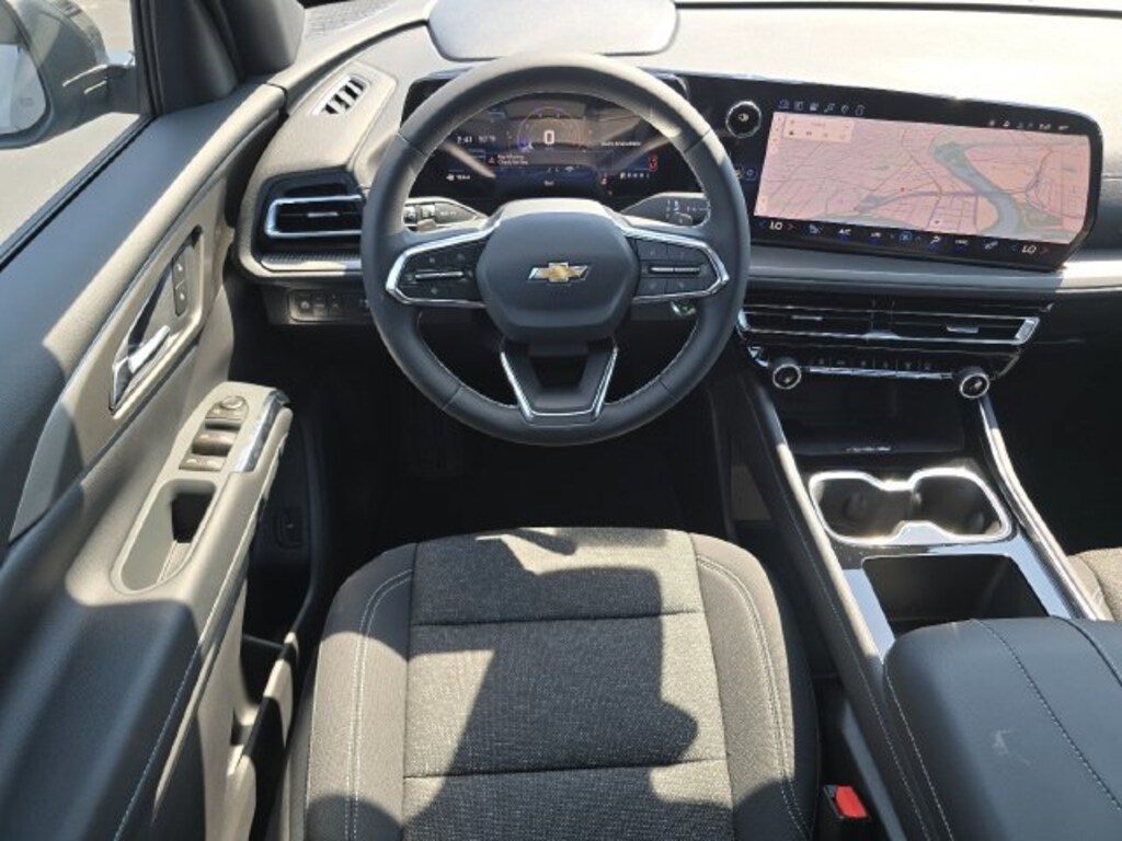 New 2027 Chevrolet Traverse FWD LT SUV
