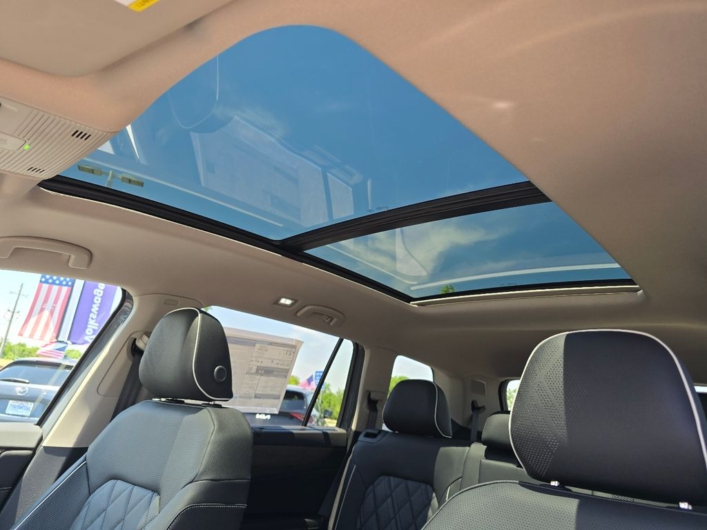 New 2026 Volkswagen Atlas SEL Premium R-Line SUV