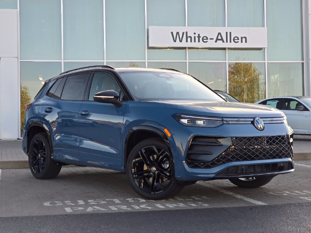 New 2026 Volkswagen Tiguan SE R-Line Black SUV