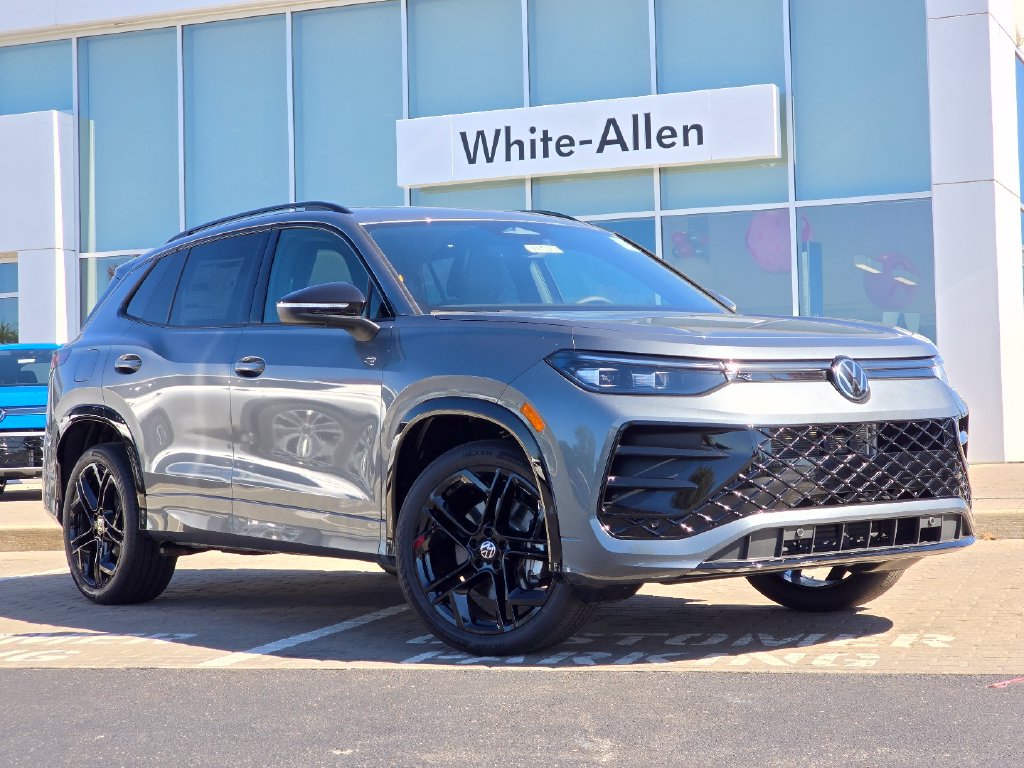 New 2026 Volkswagen Tiguan SE R-Line Black SUV