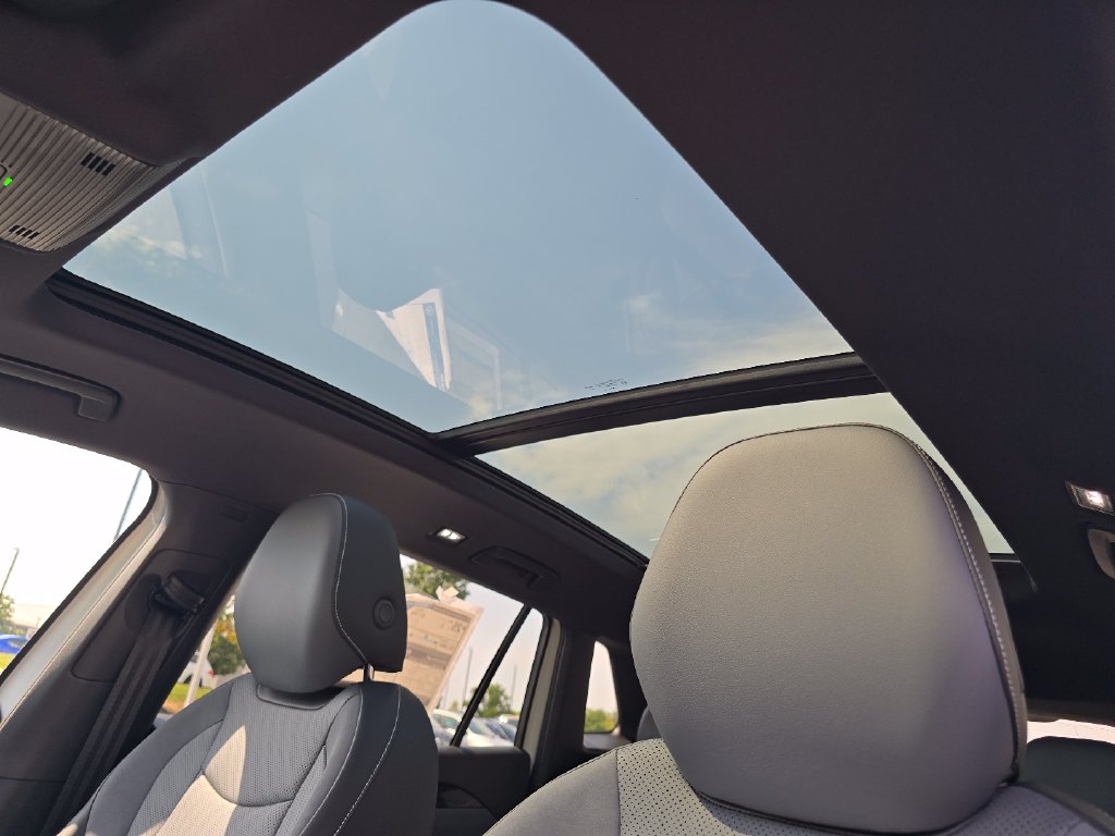 New 2026 Volkswagen Tiguan SE R-Line Black SUV