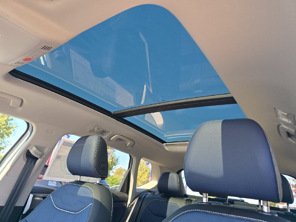 New 2027 Volkswagen Taos 1.5T SEL SUV