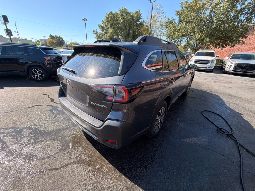 Used 2023 Subaru Outback Premium SUV