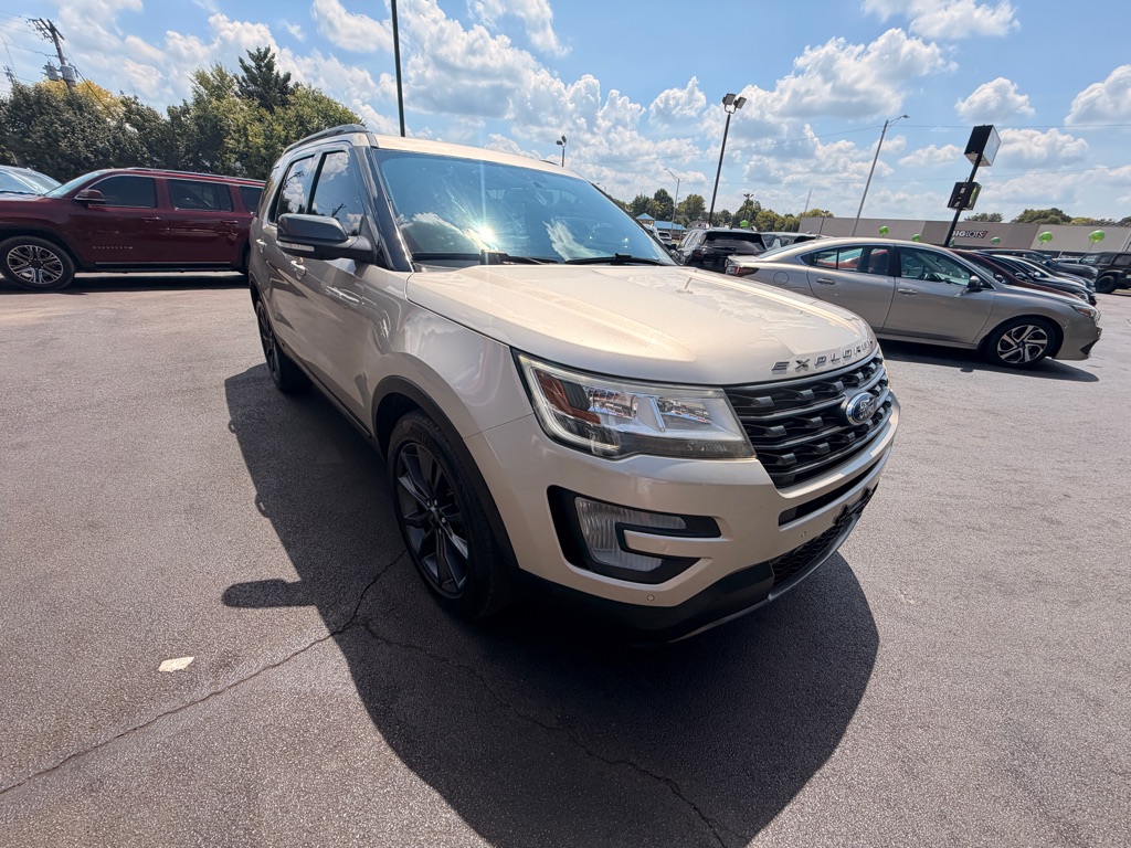 Used 2017 Ford Explorer XLT SUV