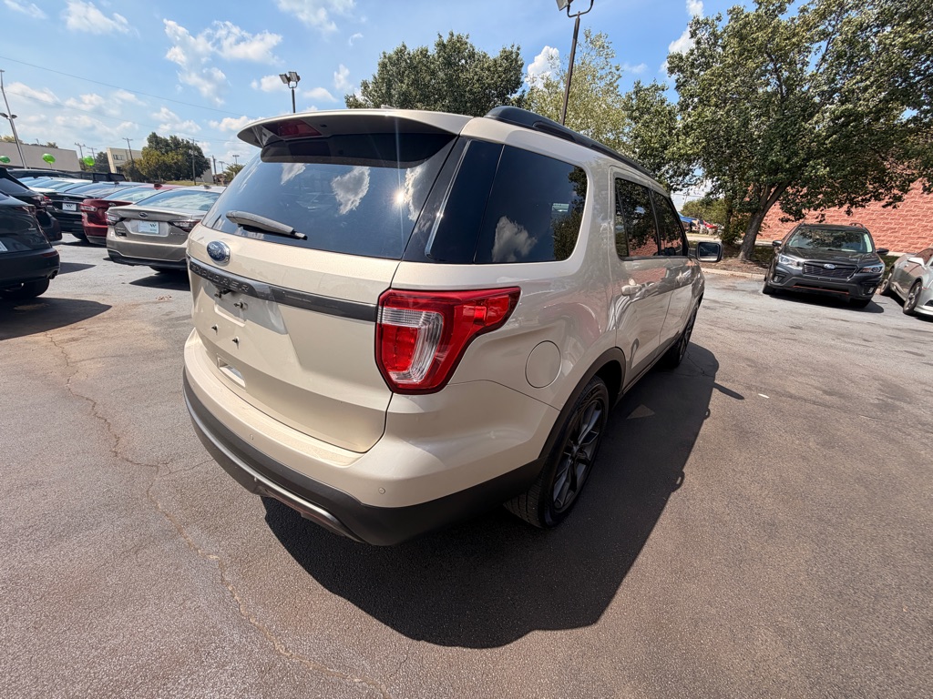 Used 2017 Ford Explorer XLT SUV
